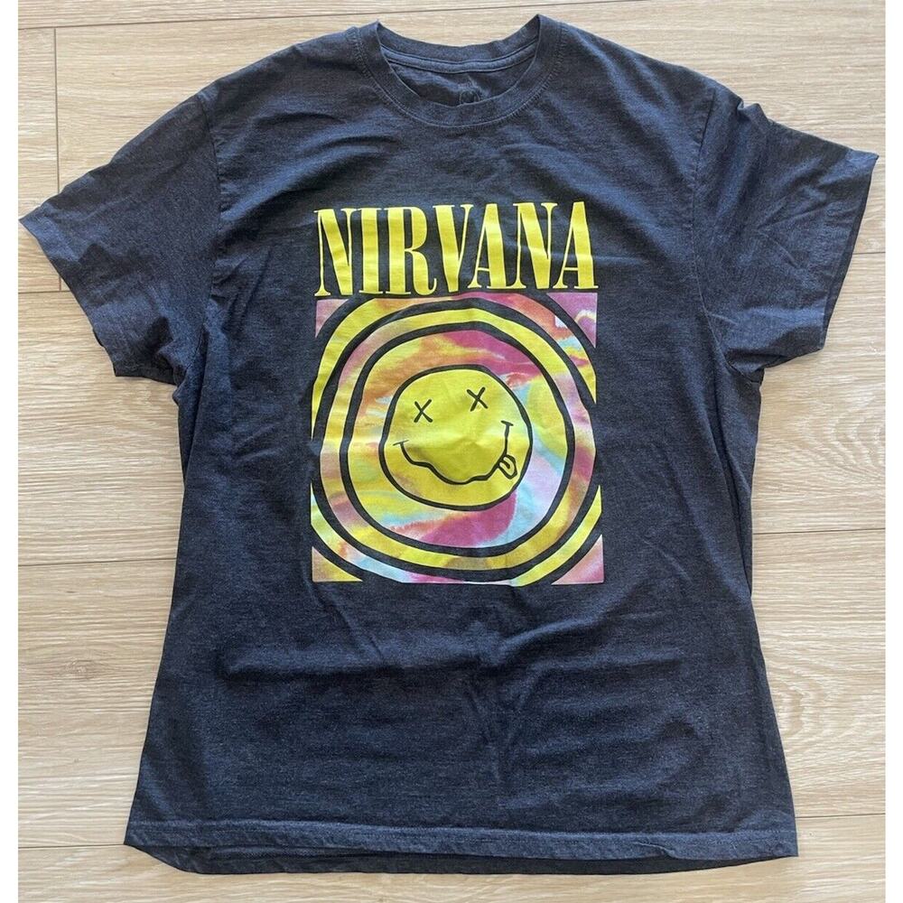 Nirvana T Shirt Women’s XL Colorful Short Sleeve Top Vintage Graphic Tee Grey 1X